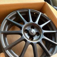 SET DA 4 CERCHI ORIGINALI ABARTH 70th (COME NUOVI)