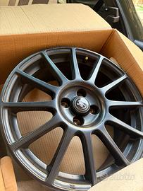 SET DA 4 CERCHI ORIGINALI ABARTH 70th (COME NUOVI)