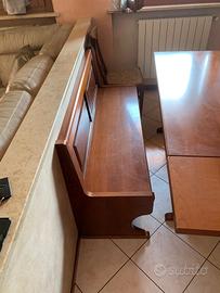 Tavolo in legno + 4 sedie e cassa panca 