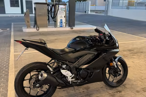 YAMAHA R3 2021