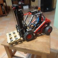 lego .carrello elevatore