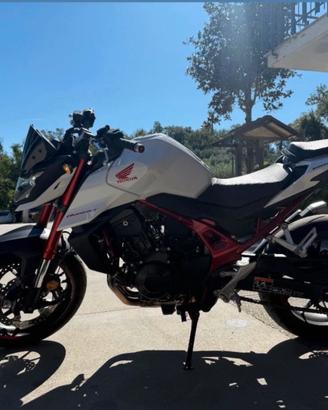 Honda Hornet 750 2024