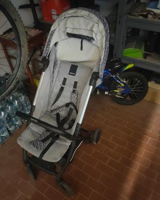 passeggino leggero inglesina