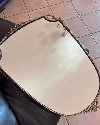 Specchio vintage decorativo dorato con cornice lav