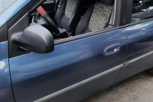 HYUNDAI MATRIX 2002 - PORTA ANTERIORE SINISTRO