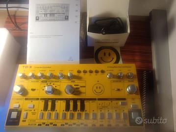 BEHRINGER TD-3 AM GIALLO SINTETIZZATORE ANALOGICO