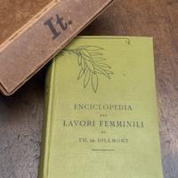 Antico libro Enciplopedia dei lavori femminili
