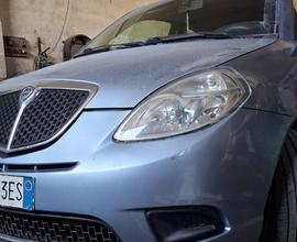 Lancia y 2008