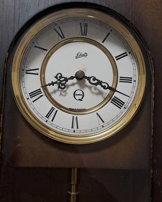 Orologio da parete in legno