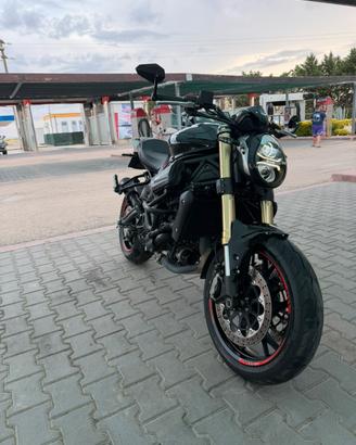 Benelli 752s 2024 IMPECCABILE CON MOLTI ACCESSORI