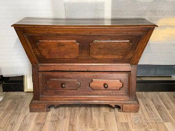 Madia cassonettone antico