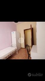 A studenti a 100 metri da porta Napoli