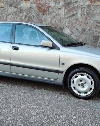 Volvo S40 1.8 16v