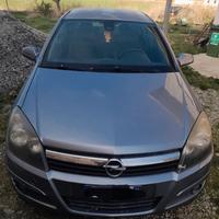 Pezzi di ricambio Opel astra h 1.7 cdti