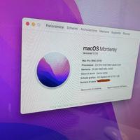 Apple computer fisso Mac Pro e monitor Led Cinema