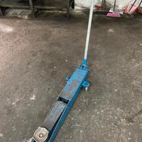 Cric idraulico a carrello OMCN