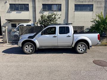 Navara D40 2.5