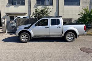 Navara D40 2.5