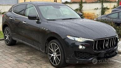Levante V6 Diesel AWD