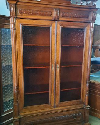 credenza vetrina in noce