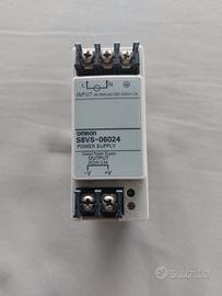 OMRON alimentatore 24V