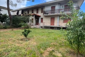 Appartamento di 125 m² con 4 locali e box auto dop