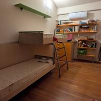 Cameretta con letto a castello