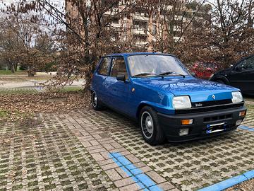 Splendida Renault R5 alpine turbo