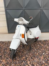 Vespa 50 V