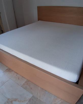 Letto matrimoniale Ikea MALM con materasso