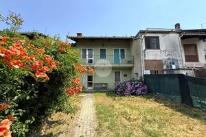CASA SEMINDIPENDENTE A CASCINETTE D'IVREA