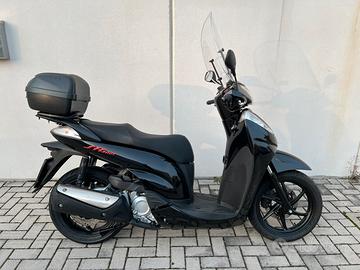 Honda sh 300i sport