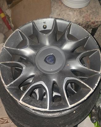cerchi lancia ypsilon 