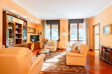 3 LOCALI A MONTICELLO BRIANZA