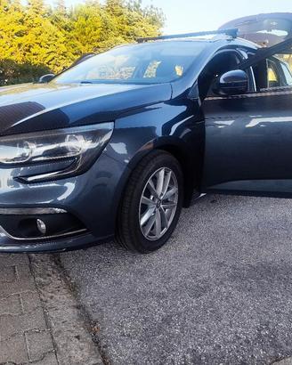 Renault megane IV grantour 1.5 dci