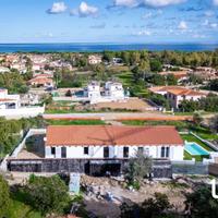 Villa caposchiera con vista mare e piscina privata