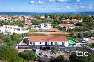 Villa caposchiera con vista mare e piscina privata