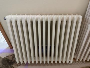 Radiatore in ghisa 15 elementi H.56 x L.62 cm
