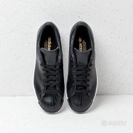 Adidas Superstar Sneakers