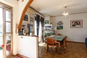 Luminoso Quadrilocale con mansarda e garage a Cast