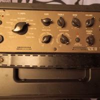 Amplificatore Vox e  footswitch 