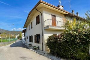 INDIPENDENZA E QUIETE NEL VERDE DI MOLEVANA