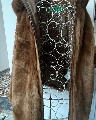 Pellicciotto Benetton color marrone con cappuccio