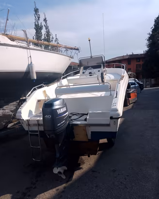 euromarine open  con Yamaha 40cv 4 tempi 