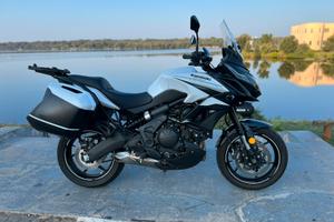 Kawasaki versys 650 km 5.000 (permuto)