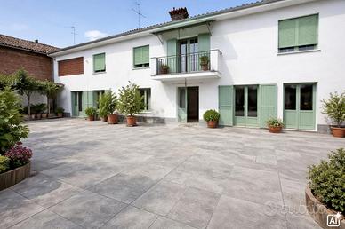 CASA SEMINDIPENDENTE A OVIGLIO