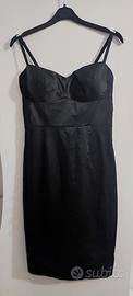 Vestitino nero e pizzo Guess