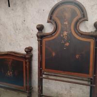 Coppia di letti antichi in ferro dipinti dell'800