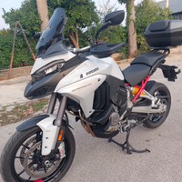 Ducati multistrada V4 S travel e radar
