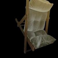 Poltroncina vintage in legno e velluto verde